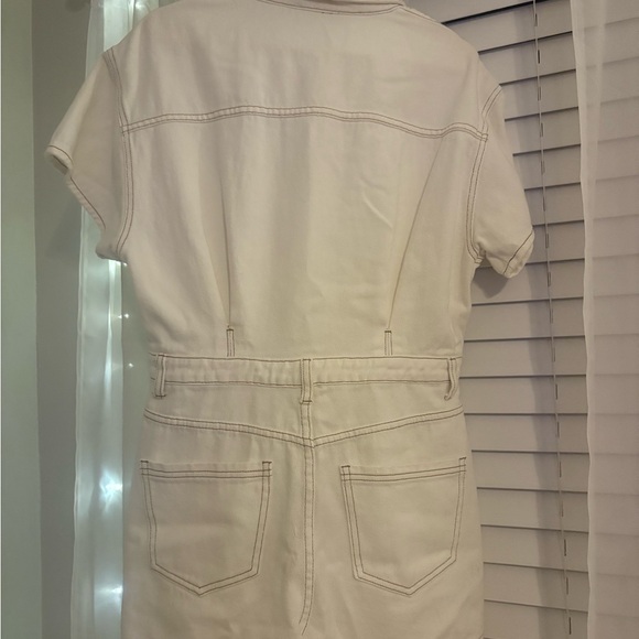 Button-Up Romper - Picture 5 of 6